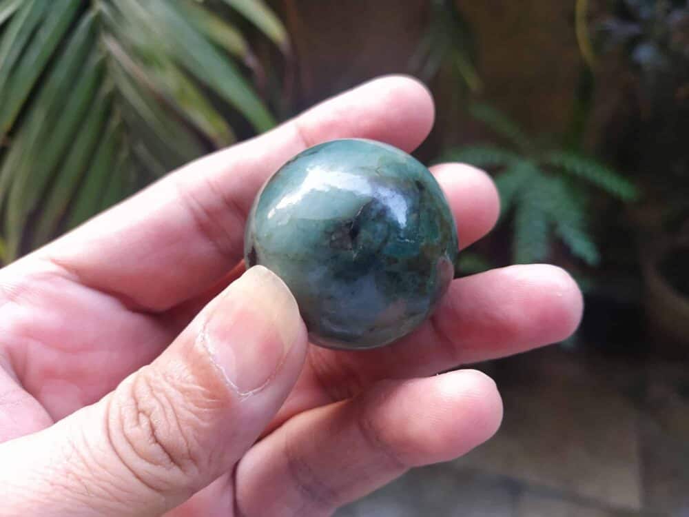 Emerald Beryl Polished Stone Sphere / Ball - Image 3