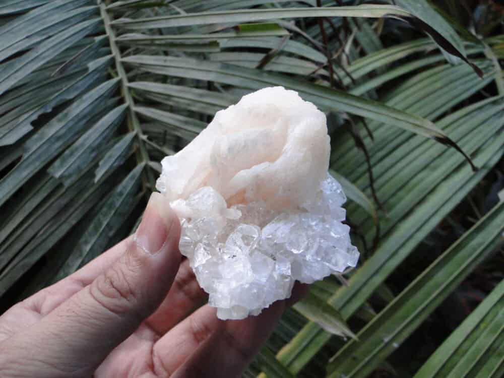 Nature's Crest - Stilbite on Apophyllite Cluster - Stilbite MIN 002 2