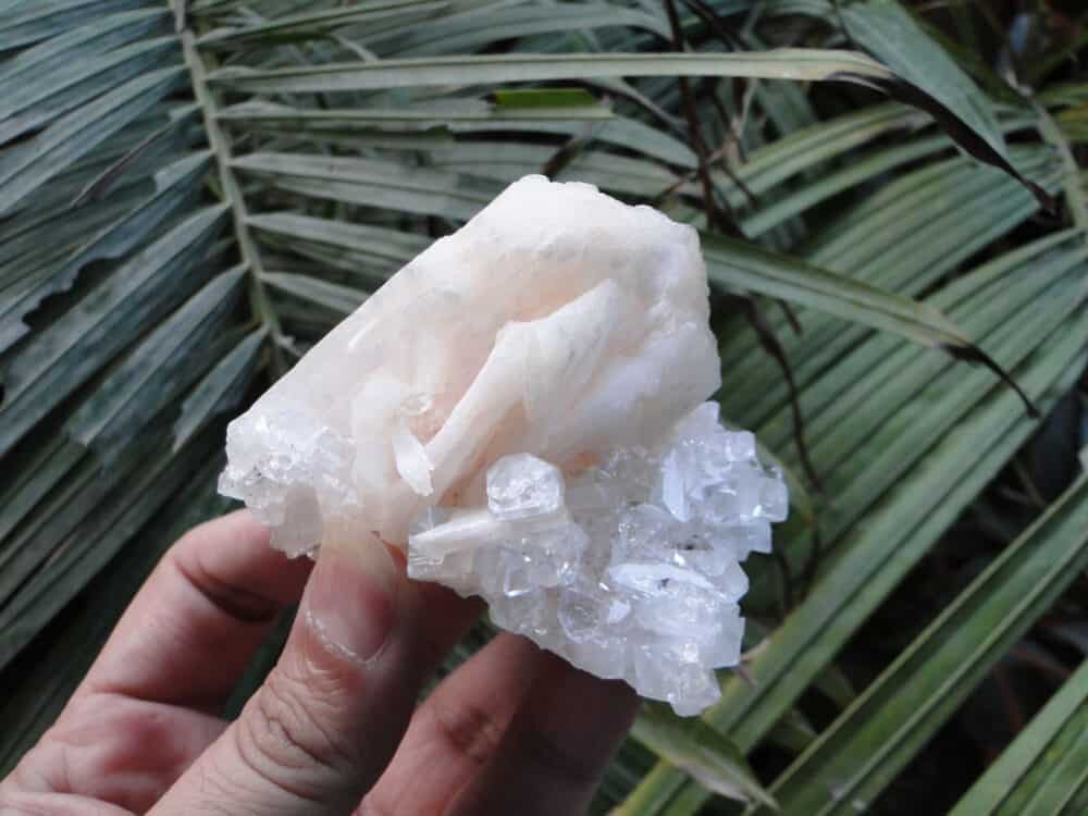 Nature's Crest - Stilbite on Apophyllite Cluster - Stilbite MIN 002 3