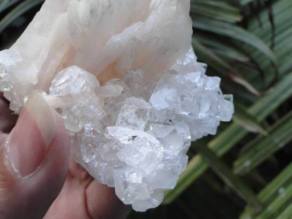 Nature's Crest - Stilbite on Apophyllite Cluster - Stilbite MIN 002 5